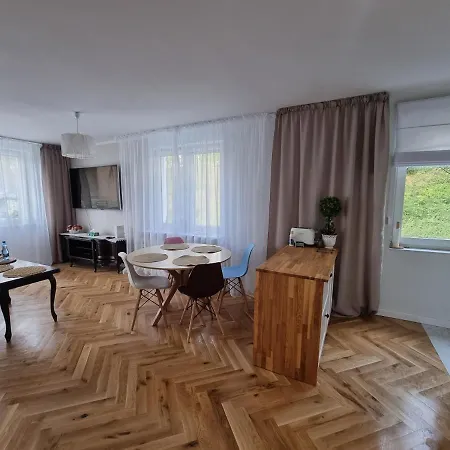 Jozefa Bema - Srodmiescie شقة