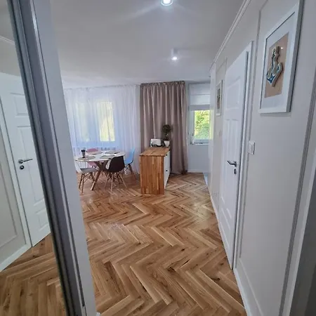 Jozefa Bema - Srodmiescie شقة